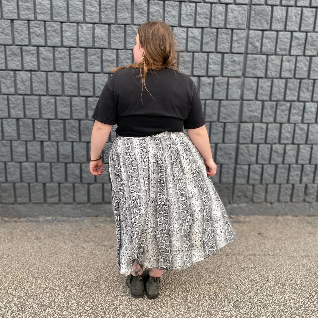 elastic-waist animal print pleated skirt (maxi-length) - 2x