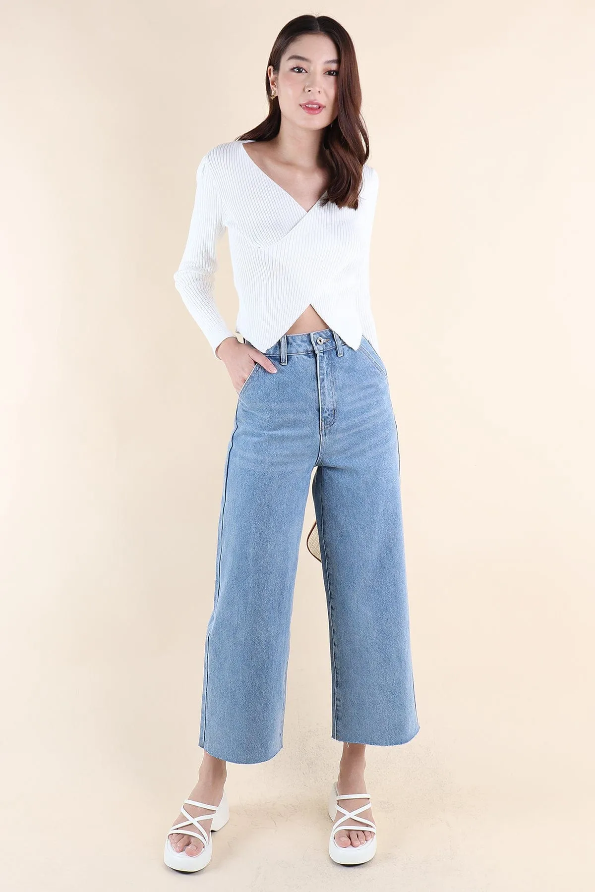 HARRIET WIDE LEG JEANS IN LIGHT