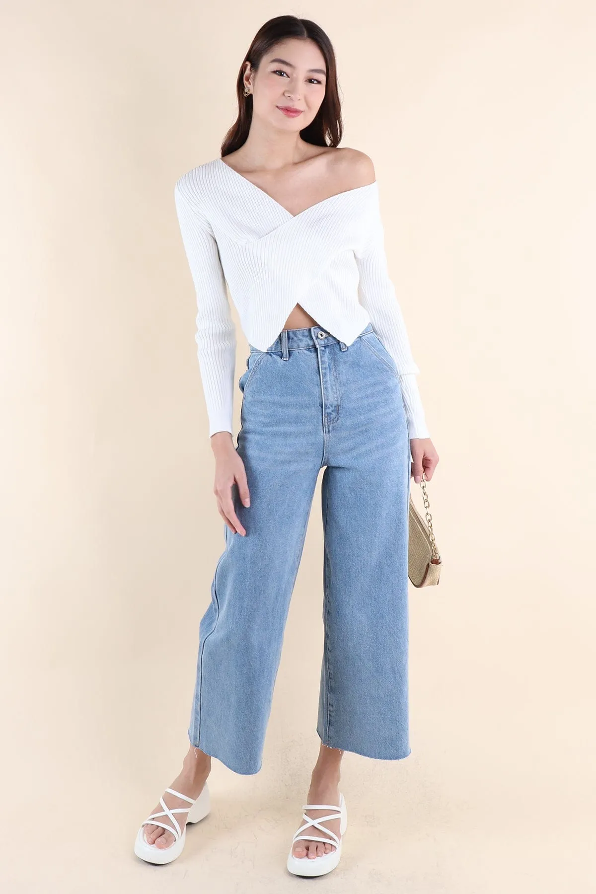HARRIET WIDE LEG JEANS IN LIGHT