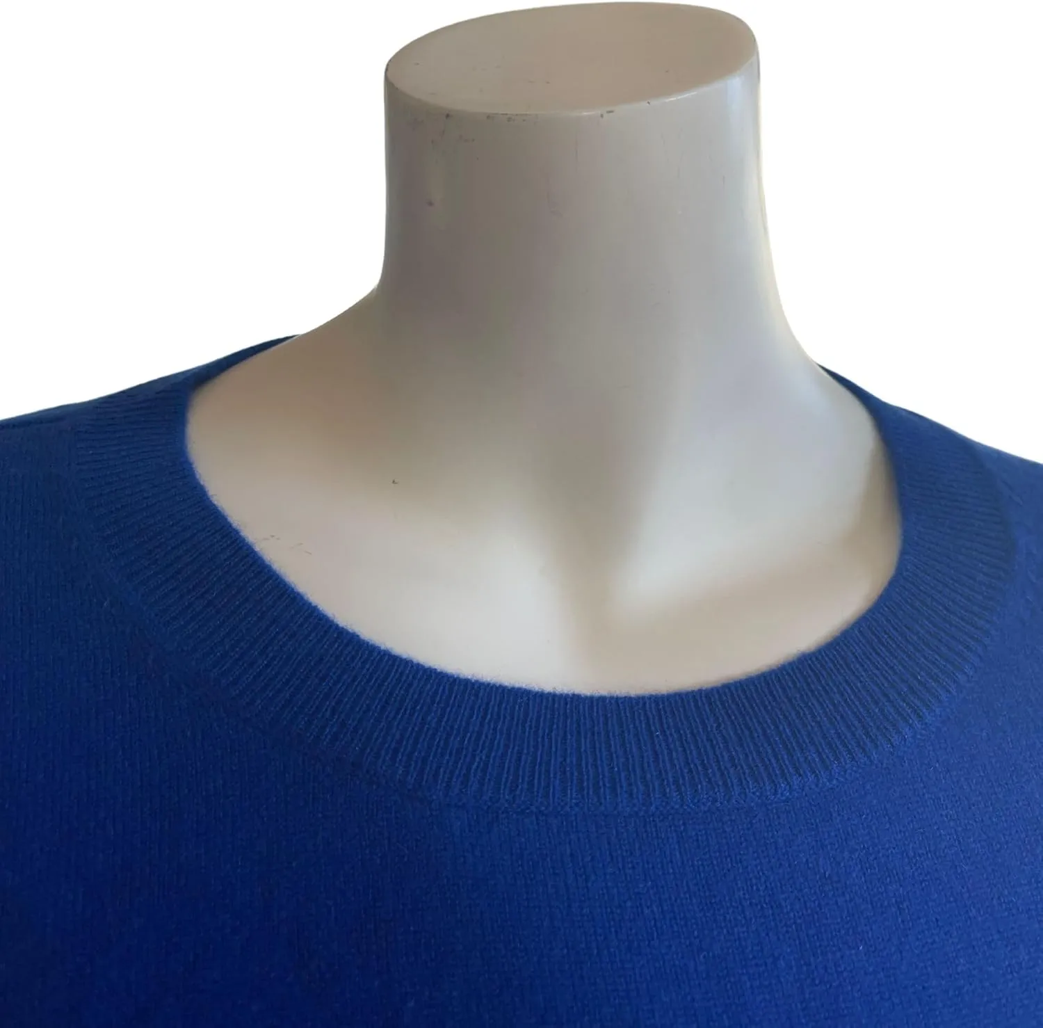 Women's 100% Cashmere Long Sleeve Crew Neck Sweater. Comfort, Luxury, and Soft Silky Texture - Essential Classic Pullover